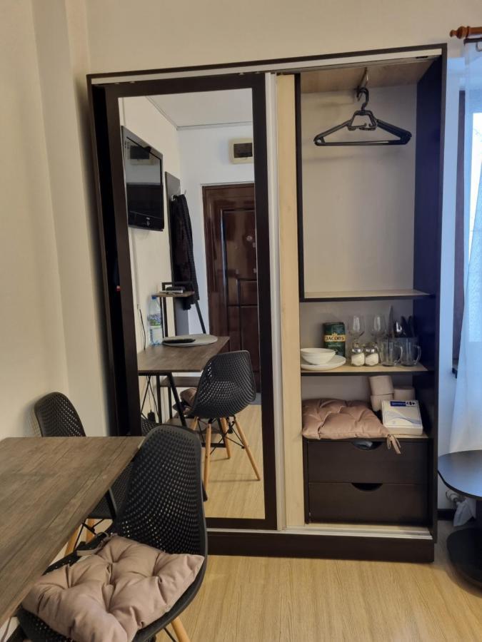 Central & Comfy, Peaceful Apt In 雅西 外观 照片